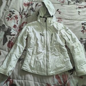 Obermeyer women 's snow / Snowboarding and ski jacket size 2